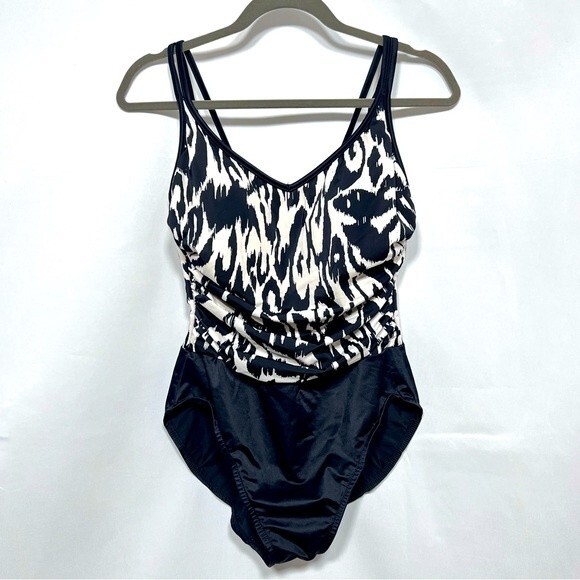 Miraclesuit one piece slimming swimsuit - Picture 1 of 9